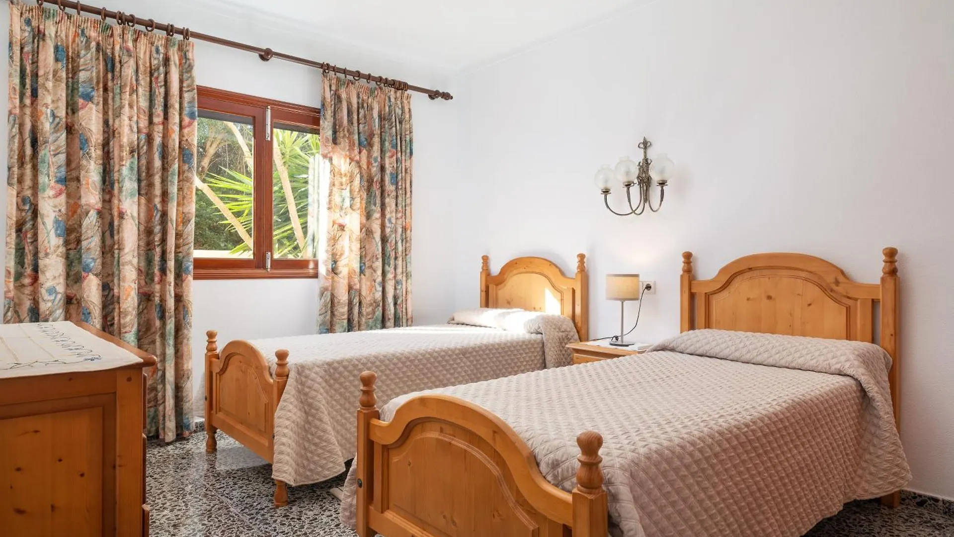 פורטוקולום Amplia Villa En Mallorca Con Jardin, 4 Dormitorios Y Zona Bbq Cerca Del Mar En Portocolom